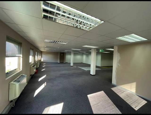 BUSINESS PROPERTY TO RENT IN TYGER VALLEY